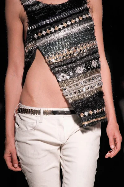 Look 63